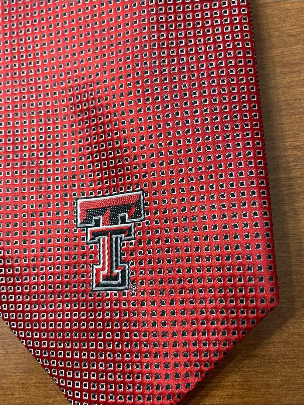 Texas Tech Ties Go Red Raiders Logo Red Black 100% Silk US Crable Sportswear